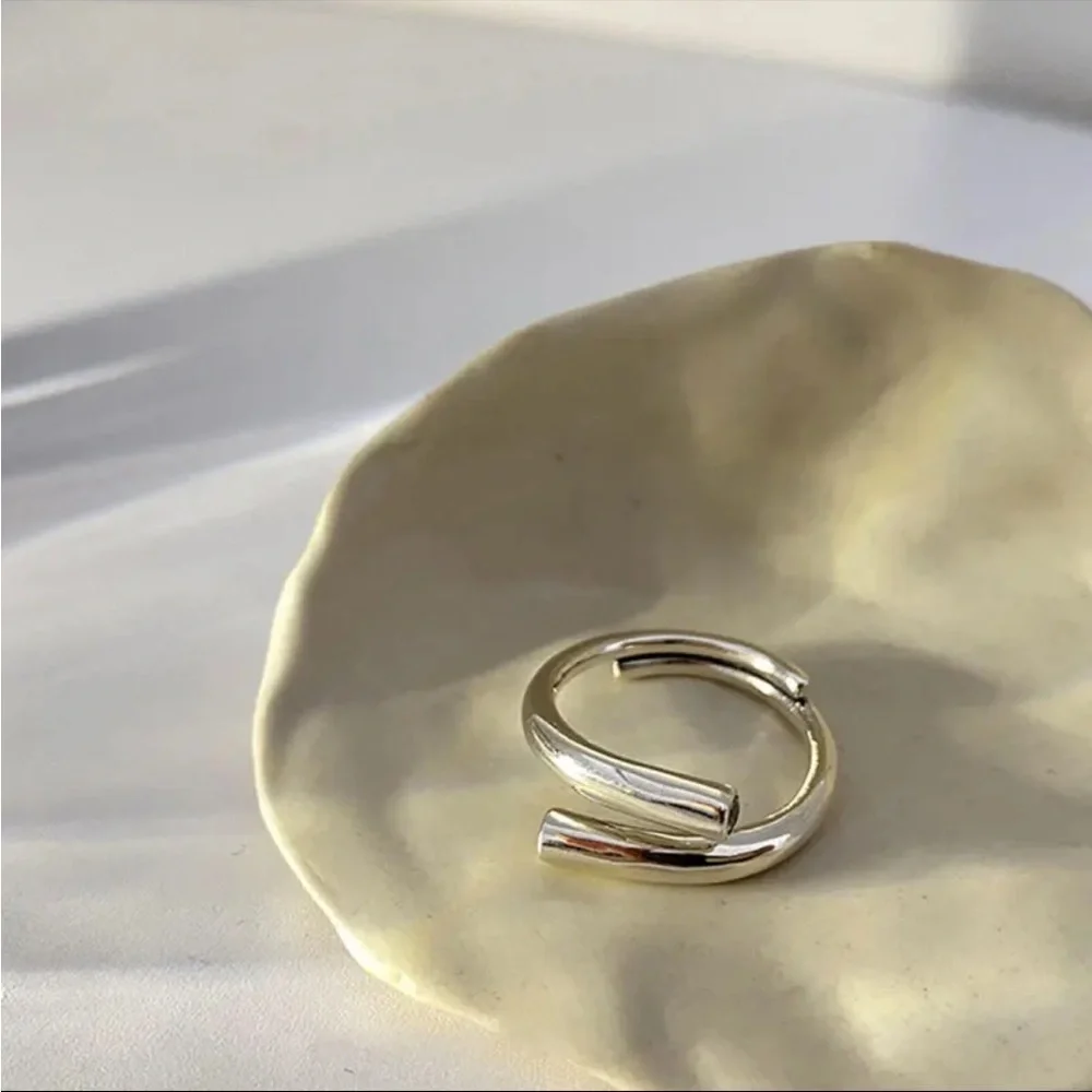 ⭐️ New 925 Sterling Silver Crystal Zircon Ring - Picture 5 of 10